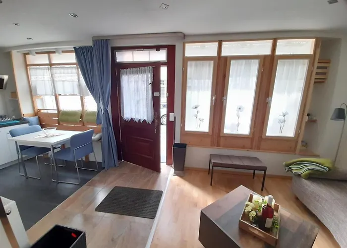 Ferienwohnung Altstadt Zentral 公寓 *